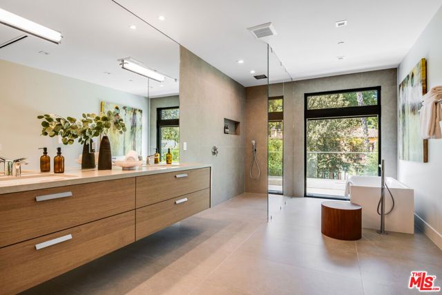 3831 Mound View Avenue, Los Angeles, CA 91604