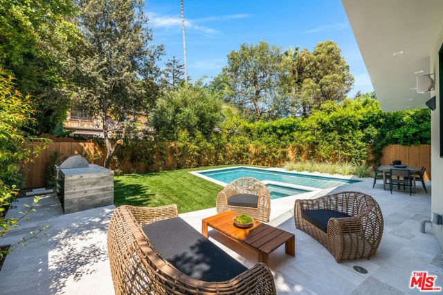 3831 Mound View Avenue, Los Angeles, CA 91604