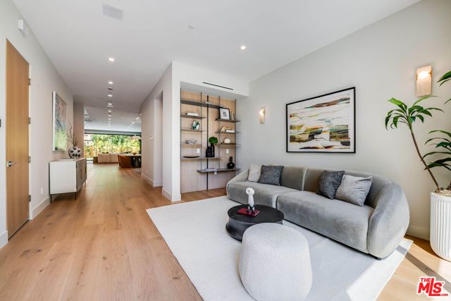 3831 Mound View Avenue, Los Angeles, CA 91604