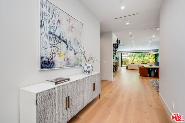 3831 Mound View Avenue, Los Angeles, CA 91604