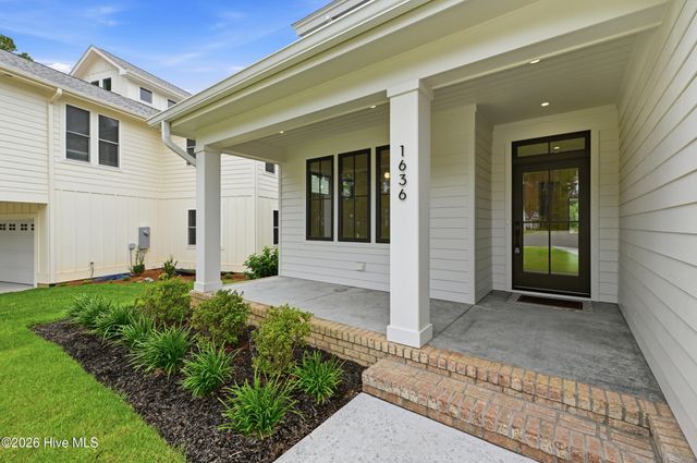 1636 Osprey Cove Court, Wilmington, NC 28401