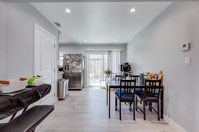 686-688 San Luisito Way, Sunnyvale, CA 94085