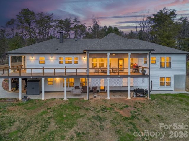 24 Chapel Hill Lane 40, Leicester, NC 28748