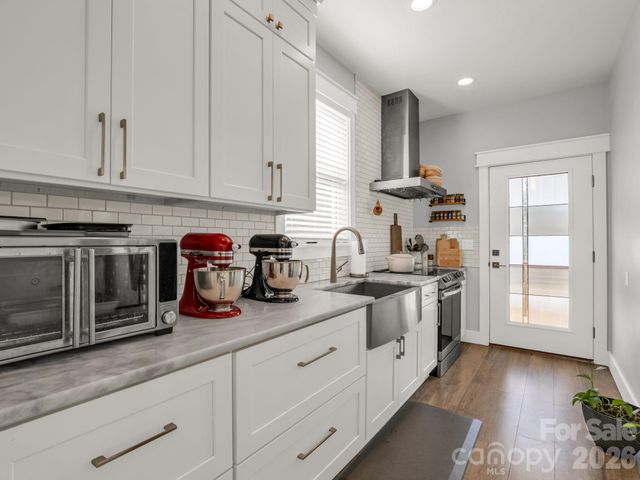 24 Chapel Hill Lane 40, Leicester, NC 28748