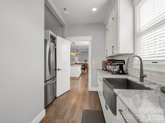 24 Chapel Hill Lane 40, Leicester, NC 28748