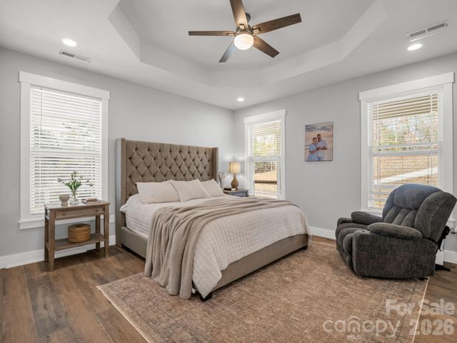 24 Chapel Hill Lane 40, Leicester, NC 28748