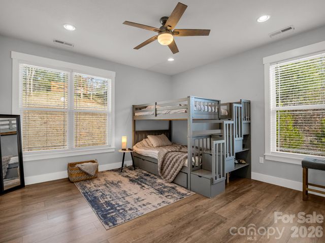 24 Chapel Hill Lane 40, Leicester, NC 28748