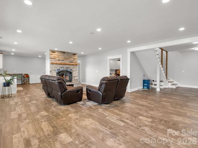 24 Chapel Hill Lane 40, Leicester, NC 28748