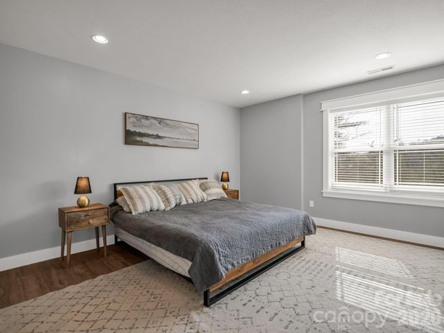 24 Chapel Hill Lane 40, Leicester, NC 28748