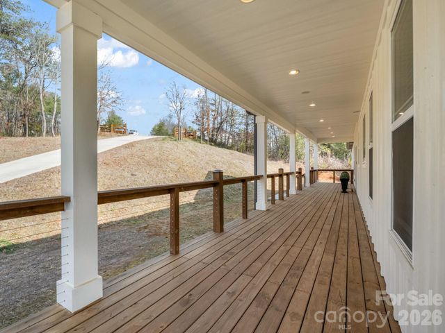 24 Chapel Hill Lane 40, Leicester, NC 28748