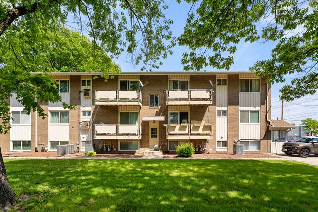4200 62nd Street 5, Urbandale, IA 50322