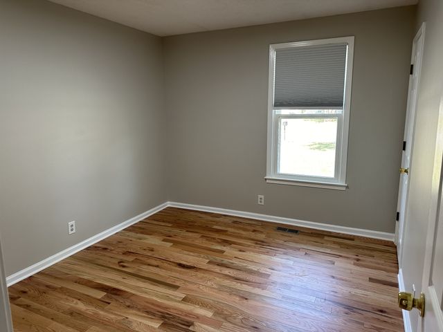 112 Carden St, Hendersonville, TN 37075