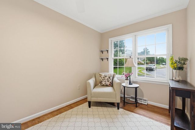 408 HOLLOWAY CT NE, Vienna, VA 22180