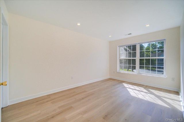 6204 High Ridge Court, Wappingers Falls, NY 12590