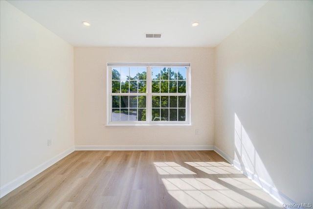 6204 High Ridge Court, Wappingers Falls, NY 12590