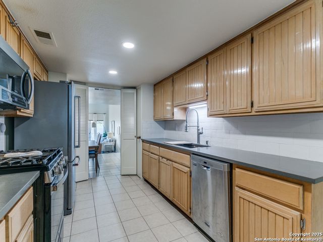 7010 SPRING BRIAR ST, San Antonio, TX 78209