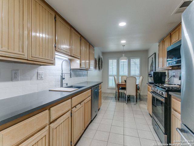 7010 SPRING BRIAR ST, San Antonio, TX 78209