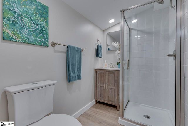 26 8th Street, Greer, SC 29651