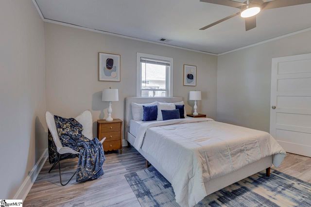 26 8th Street, Greer, SC 29651