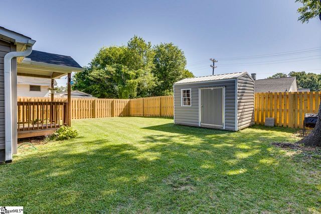 26 8th Street, Greer, SC 29651