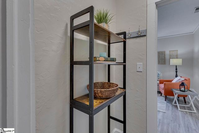 26 8th Street, Greer, SC 29651