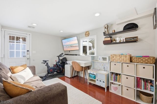 8 Donato Drive, Cedar Grove Twp., NJ 07009