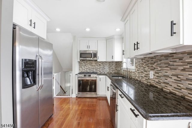 8 Donato Drive, Cedar Grove Twp., NJ 07009