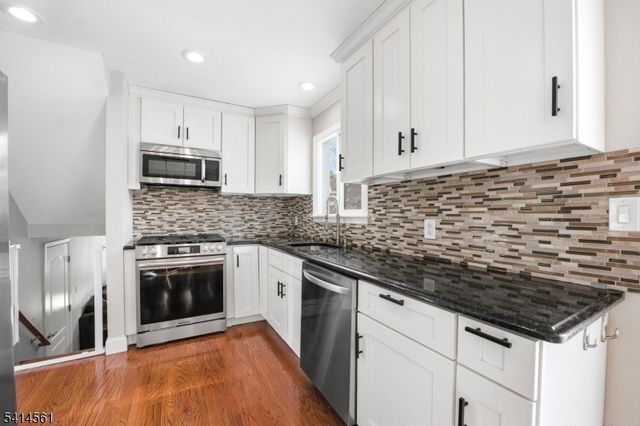 8 Donato Drive, Cedar Grove Twp., NJ 07009