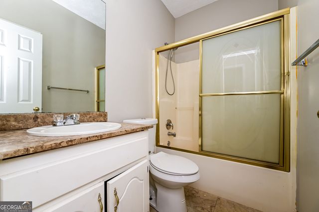 3427 Linecrest Road, Ellenwood, GA 30294