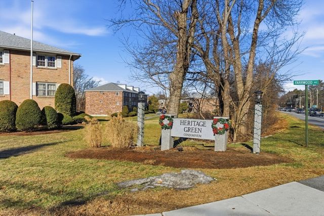 78 Edgelawn Avenue 8, North Andover, MA 01845