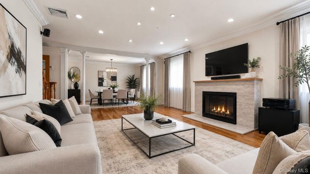 7355 194th Street, Fresh Meadows, NY 11366