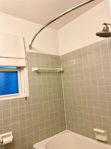 3843 Grennoch Lane, Houston, TX 77025