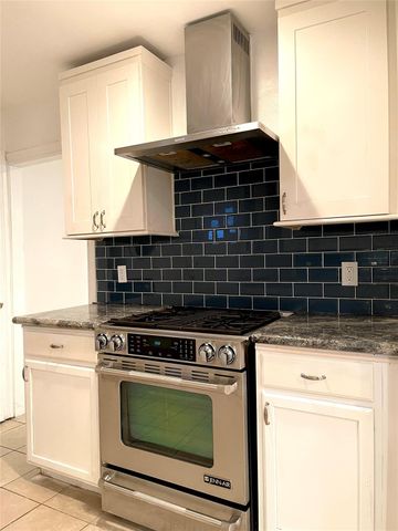 3843 Grennoch Lane, Houston, TX 77025