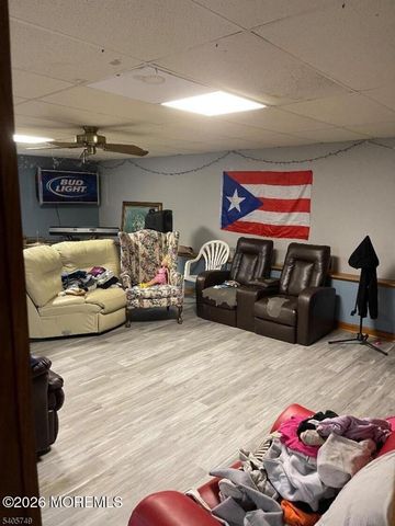 1055 Farmingdale Road, Jackson, NJ 08527