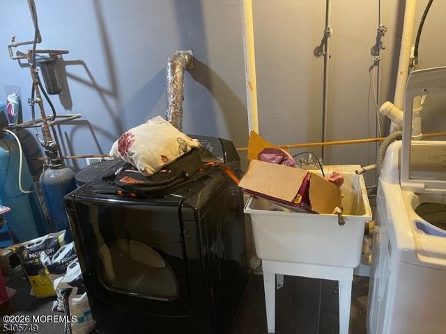 1055 Farmingdale Road, Jackson, NJ 08527