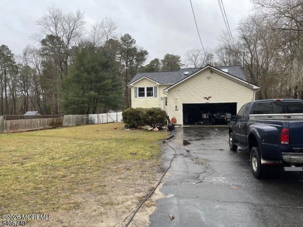 1055 Farmingdale Road, Jackson, NJ 08527