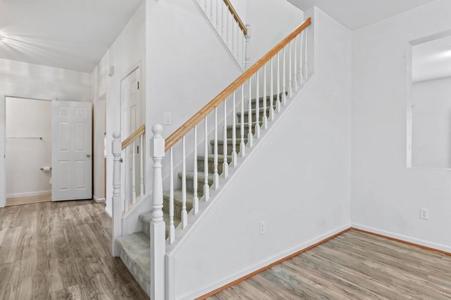 3616 Carson Oak Dr, Modesto, CA 95355