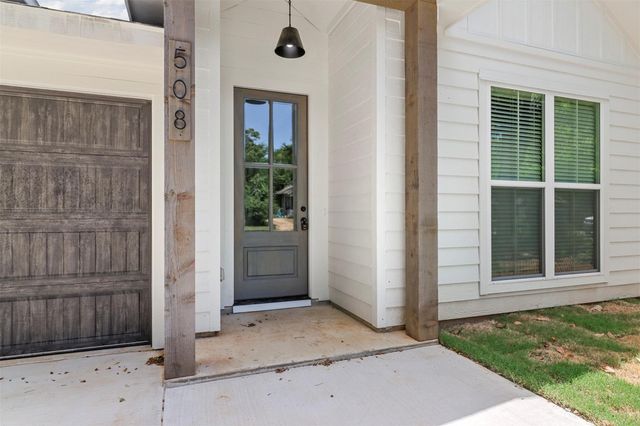 508 W Johnson Street, Denison, TX 75020