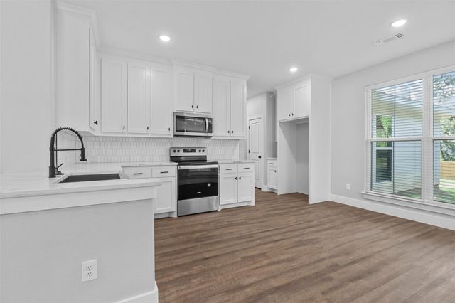 508 W Johnson Street, Denison, TX 75020