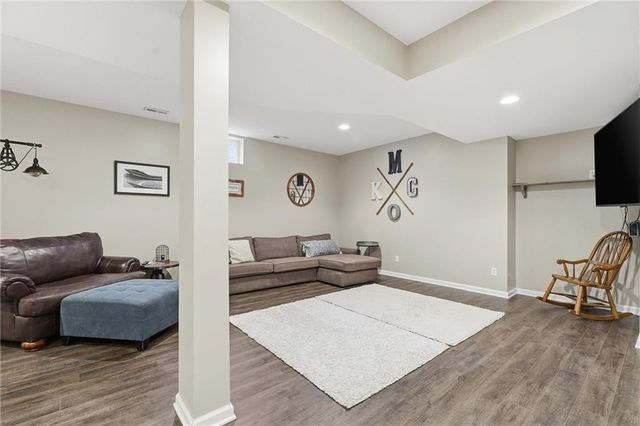 3108 SW Pergola Park Drive, Lee's Summit, MO 64081