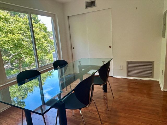 2436 RHODESIAN DRIVE 42, Clearwater, FL 33763