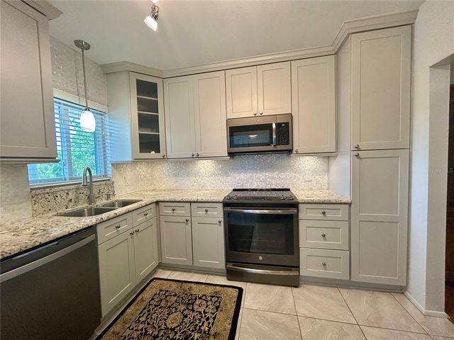 2436 RHODESIAN DRIVE 42, Clearwater, FL 33763