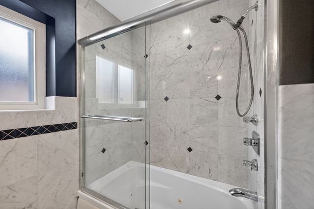 8632 W Ainslie Street, Norridge, IL 60706