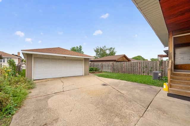 8632 W Ainslie Street, Norridge, IL 60706