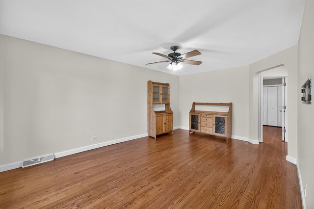 8632 W Ainslie Street, Norridge, IL 60706