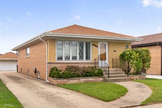 8632 W Ainslie Street, Norridge, IL 60706