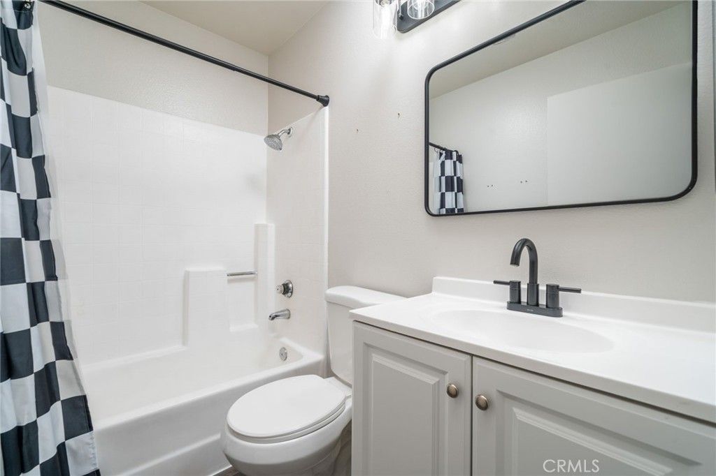 Image 14 of property listing at 835 Maitland Privado, Ontario, CA 91762
