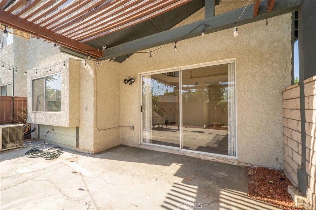 Image 23 of property listing at 835 Maitland Privado, Ontario, CA 91762