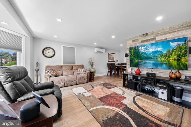 7439 GITHENS AVE, Pennsauken, NJ 08109