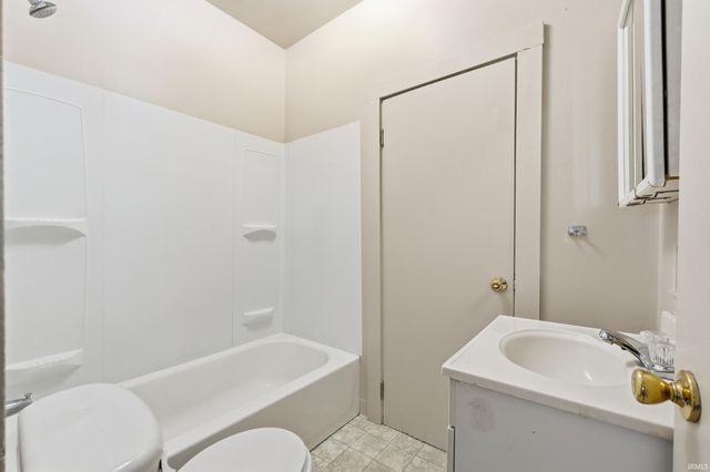 513 W Porter Street, Warsaw, IN 46580